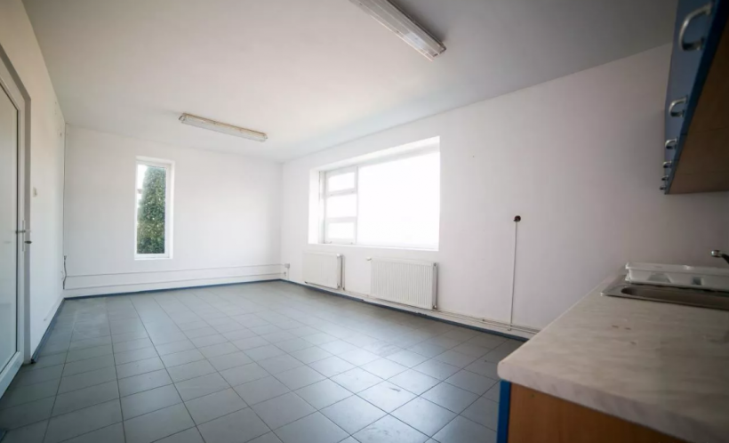 Hala industriala de inchiriat in zona Micalaca