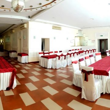 spații comerciale de închiriat