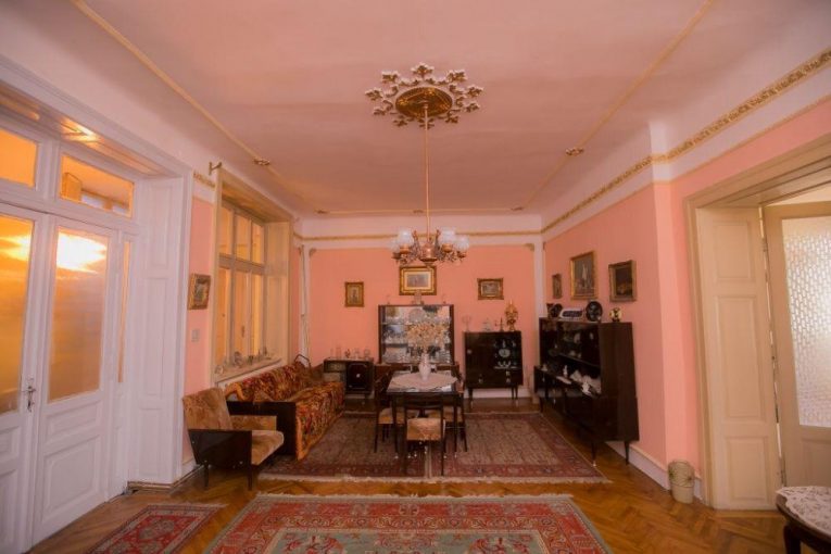 Spatiu/ Apartament 5 camere de inchiriat in zona Ultracentrala Teatru