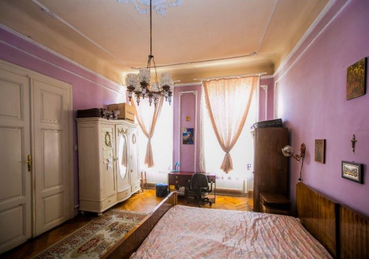 Spatiu/ Apartament 5 camere de inchiriat in zona Ultracentrala Teatru